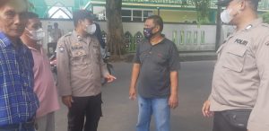 Polrestabes Medan Ajak Warga di Jalan Adinegoro Tetap Patuhi Prokes