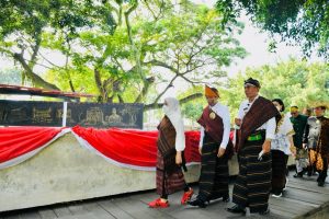 Presiden Jokowi Kunjungi Taman Renungan Bung Karno
