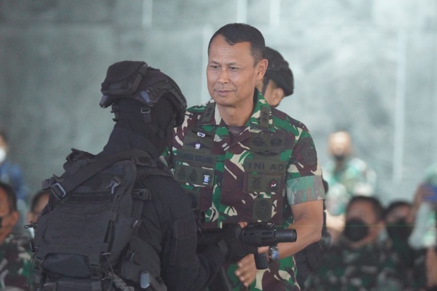 Mayjen TNI Karmin Suharna