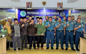 Sambut Hari Raya Idul Adha, Wakasal Serahkan Hewan Qurban ke MUI