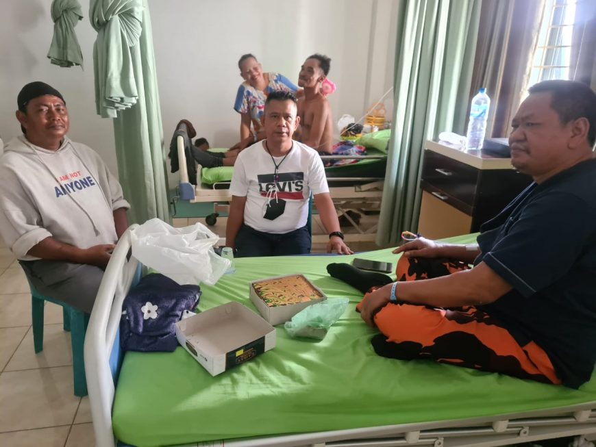 Ketua Pewarta Jenguk Dan Doakan Ketua PAC PP Medan Area di RS Muhammadiyah