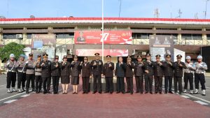 Polrestabes Medan Gelar Upacara Sambut HUT Kemerdekaan RI Ke-77