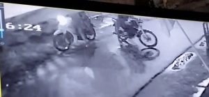 Aksi Kawanan Maling di Lau Dendang Terekam CCTV