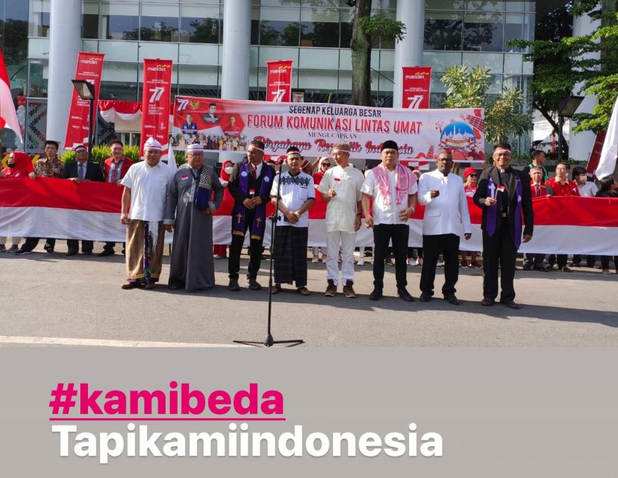 Forkolimat Gelar Aksi Bentangkan Merah Putih Sepanjang 17 Meter