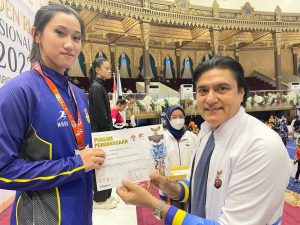 de094e7b ce12 42dc 94e2 5c1a144aba6b