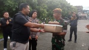HUT Ke-77 TNI, Polrestabes Medan Beri Ucapan Selamat Dan Surprise Ke Mako Arhanudse 11/WBY Baterai A