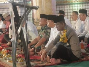 Kapolrestabes Medan Turut Menghadiri Acara Peringatan Maulid Nabi Muhammad SAW 1444 H di Masjid Raya Medan