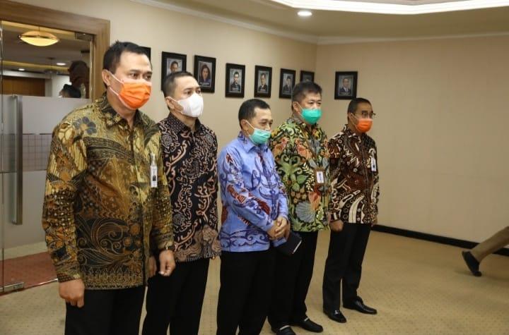 1e42efe2 3048 4790 997e fd2e345223b1