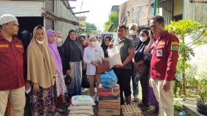 Netty Yuniaty Siregar dari Partai Gerindra Medan Bantu Korban Kebakaran Pukat I