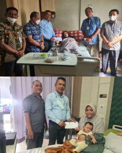 Isteri Kepala Pasar Sukaramai dan Anak Wartawan Sakit, Ketua Pewarta Jenguk dan Berikan Santunan
