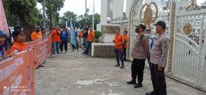 Berjalan Kondusif, Polisi Kawal Aksi Karnaval Partai Buruh di Kantor Gubsu