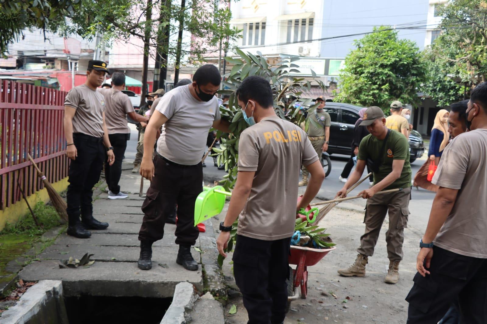 e70f8428 b65a 44a6 a1ce 255067dfb37a