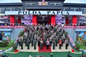 Kasal Laksamana Muhammad Ali Dampingi Panglima TNI Resmikan Polda Papua