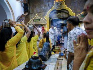 Perayaan Thaipusam di Medan Meriah, Tidak Hanya Warga Tamil India Menikmati Festival Thaipusam