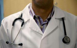 Arogansi Dokter di Puskesmas, Adab Dahulu Baru Ilmu