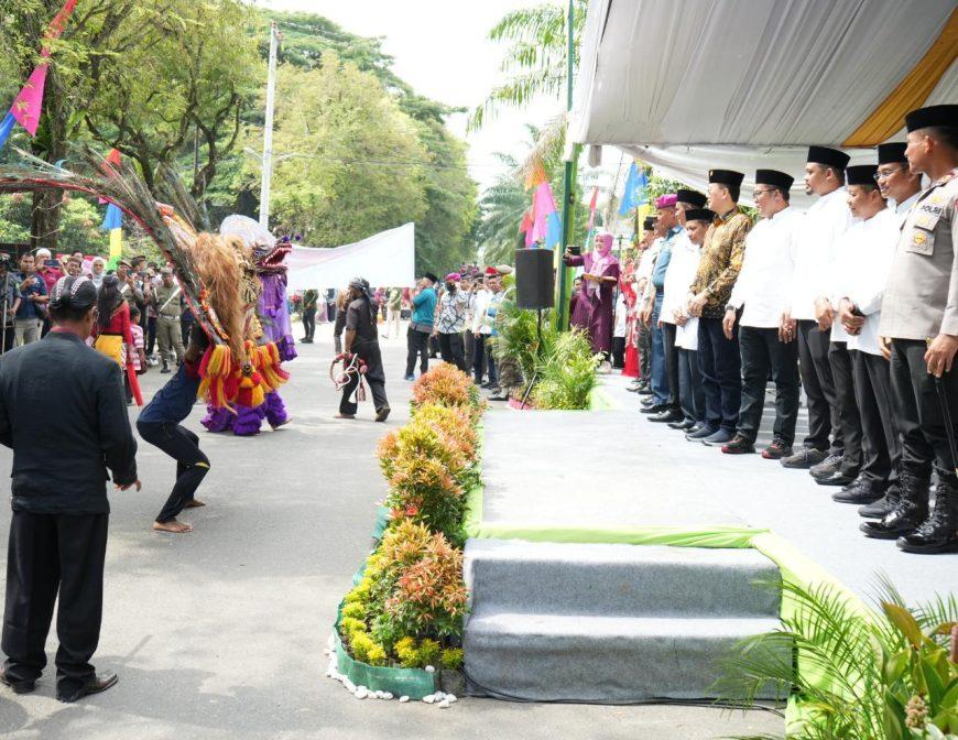 Ribuan Masyarakat Dari Berbagai Etnis Ikut Memeriahkan Pawai Ta’aruf Pembukaan MTQ Ke 56 Tingkat Kota Medan