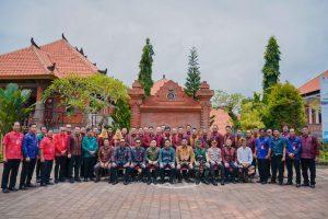Bobby Nasution Boyong Camat Studi Banding ke Desa Paling Bersih di Dunia