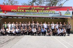 Kapolrestabes Medan Kunker dan Sekaligus Bantu Anak Penderita Stunting di Helvetia