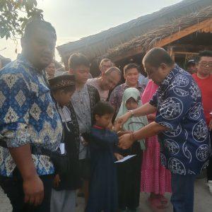 Bagikan Sedekah Anak Yatim Tandai Khupi Seruwai Dibuka