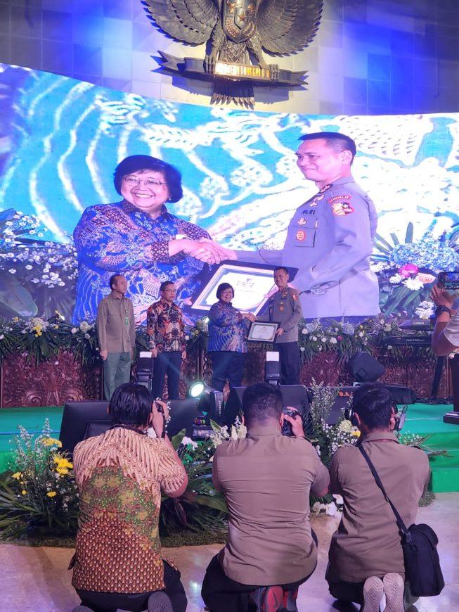 20752ffb b7b1 4c4a 96f3 d14e3be1c5ea