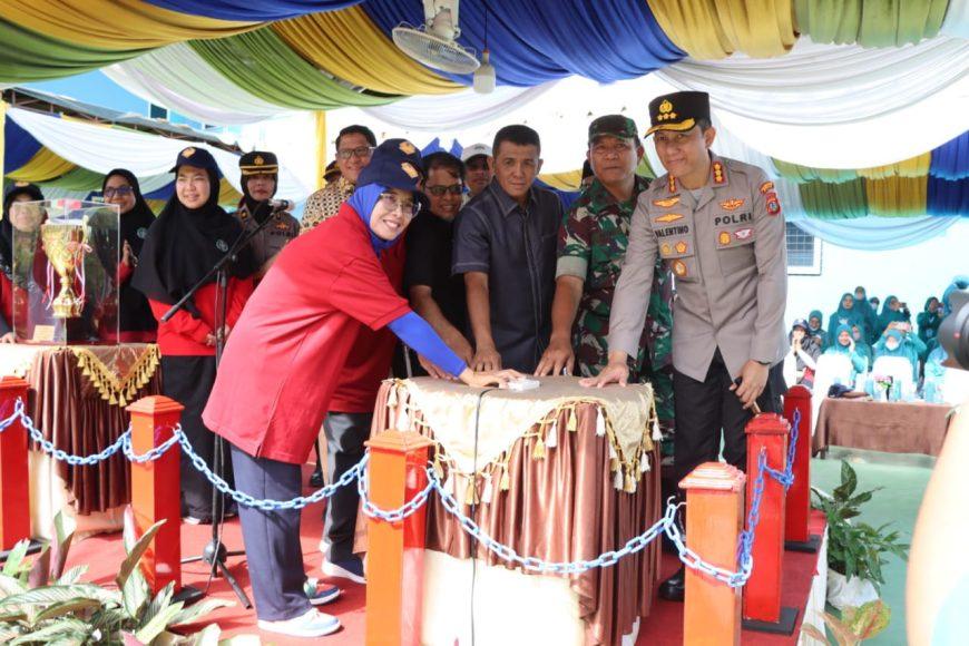 407d3a51 c1db 4faf 8352 948af8e9d084