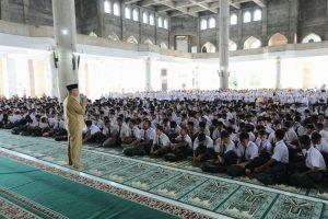 Pendidikan Ramadhan 2023, Pj Walikota Lhokseumawe Semangati Ribuan Siswa SD dan SMP