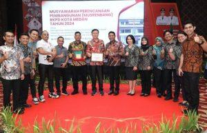 Smart-Wan DPRD Medan Terbaik Dalam Inovasi Pelayanan Publik