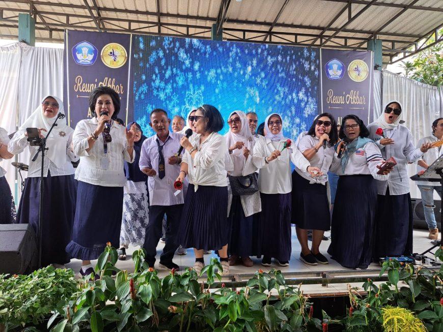 Reuni SMP Negeri 3 Medan