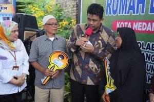 Serahkan Kunci Rumah Secara Simbolis, Warga Ucapkan Terimakasih Kepada Wali Kota Medan