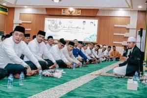 Malam Ketujuh Ramadhan, Bobby Nasution Bersama  Jajaran Kecamatan Medan Maimun Shalat Tarawih Berjamaah