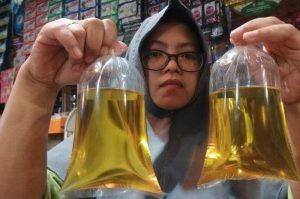 Harga Minyak Goreng Curah Naik, Kapitalis Buat Masyarakat Panik