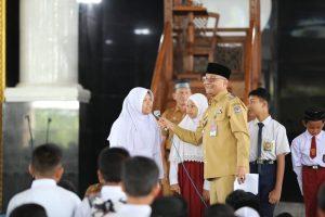 Pendidikan Ramadhan 2023, Pj Walikota Lhokseumawe Semangati Ribuan Siswa SD dan SMP 3 2b01777f c771 4495 887e 9b08ed2a7633