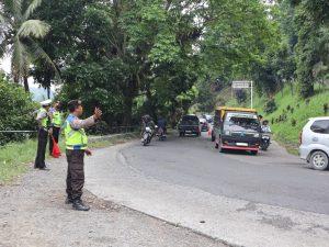 Urai Kemacetan, Polrestabes Atur Lalin di Jalur Wisata Medan – Berastagi
