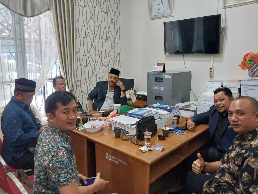 Bahas Penyerbotan Tanah Ulayat, Pengadilen Sembiring Sambangi Fraksi NasDem dan Demokrat DPRD Langkat