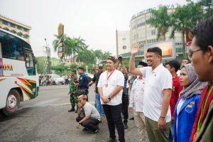 Didampingi Cipayung Plus Kota Medan, Bobby Nasution Kembali Lepas 2.138 Pemudik