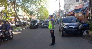 Beri Rasa Aman dan Nyaman, Polsek Medan Baru Atur Lalulintas Pagi