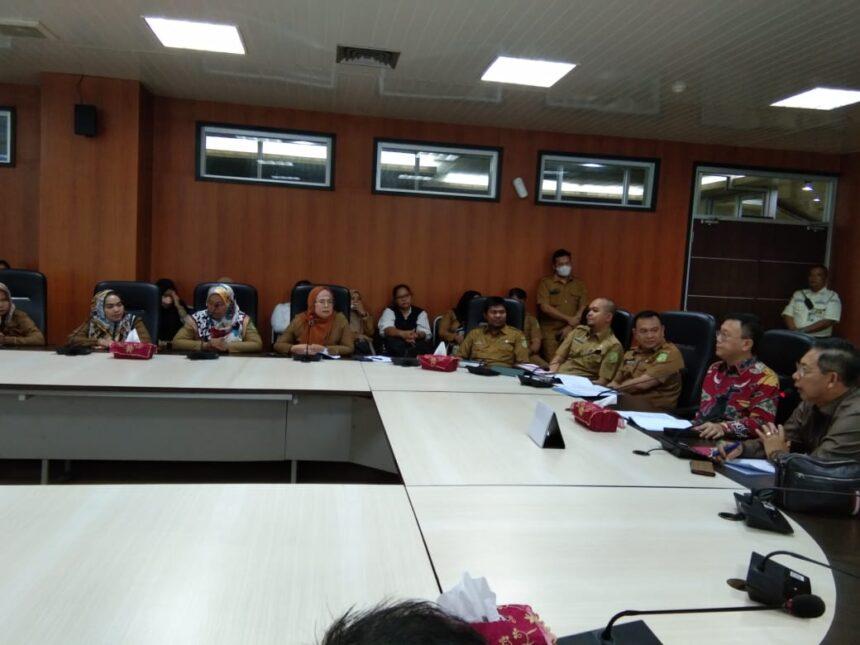 Ratusan Guru Honorer di Medan Minta Diprioritaskan Jadi Guru PPPK