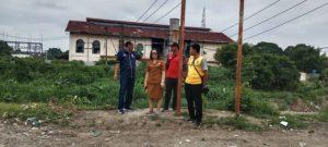 Antonius Bersama Tim UPT OPJD Wilayah Barat SDABMBK Kota Medan Tuntaskan Permasalahan Banjir di Jalan Karya II