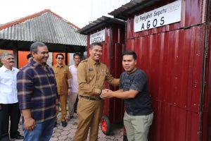 Bantuan CSR RSIA Abby Bagi 12 Penjahit Sepatu, Pj Walikota: Ada Kontainer Jadi Tertib, Nyaman dan Aman