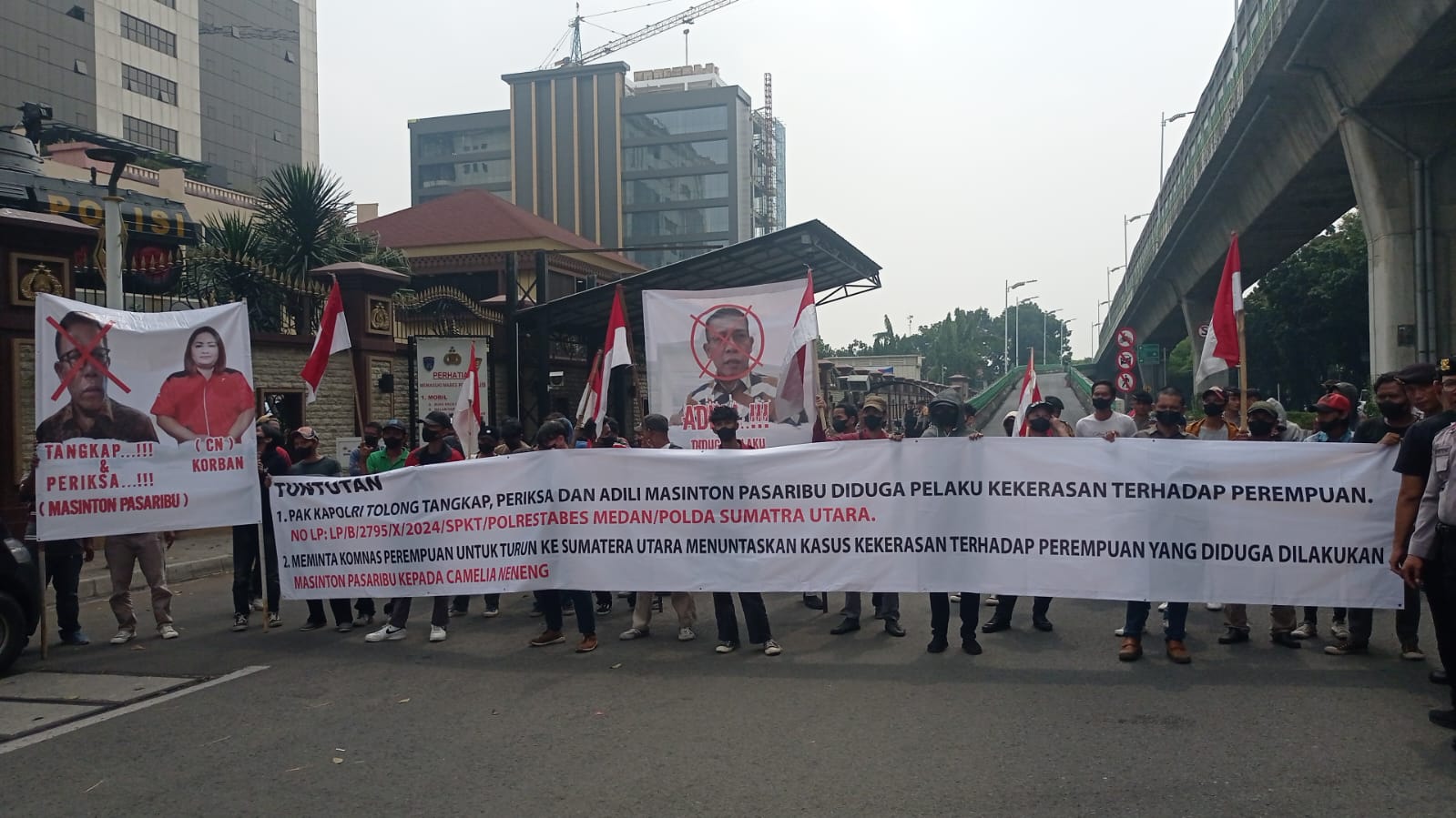 98c171e0 e097 493c ad3b 4752458dcb58