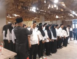 58 Pengawas TPS Kecamatan Padang Hilir Kota Tebing Tinggi Resmi Dilantik