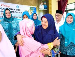 Ketua TP PKK Langkat Ny Endang Kurniasih, kembali Salurkan Bantuan Sembako di Empat Kecamatan