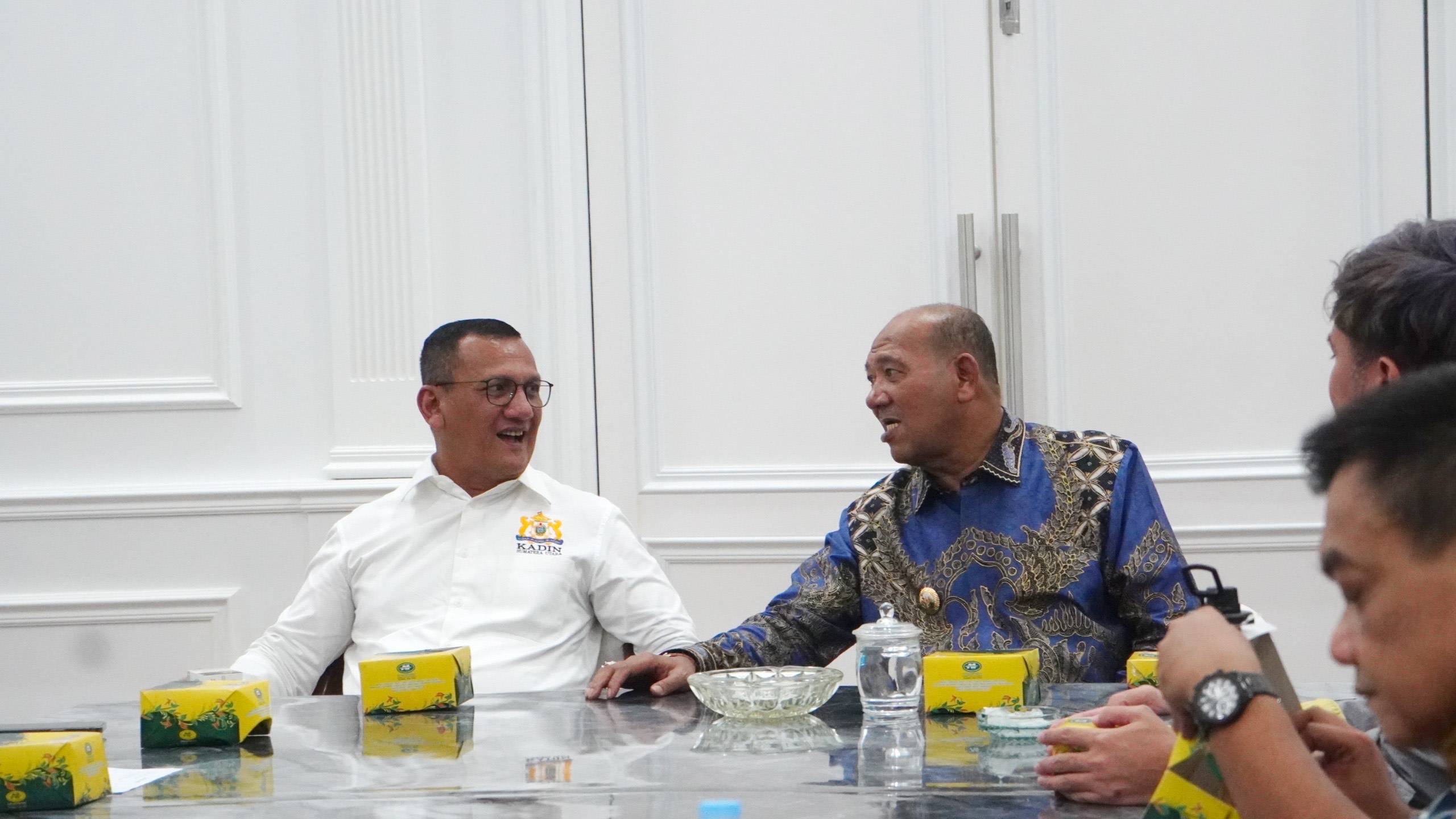 9f0619fe 4e65 4a57 9357 9303fcd891f2