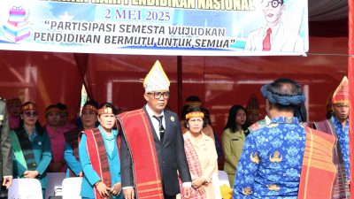Wakil Bupati Samosir Pimpin Upacara Peringatan Hardiknas 2025 2 IMG 20250502 WA0270