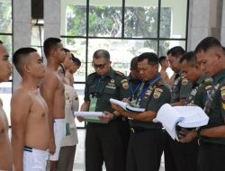 ‎Danrem 031/WB Pimpin Sidang Parade Penerimaan Calon Bintara PK Pria TNI AD TA 2025