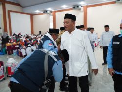 Bupati Langkat Sambut Haru Kedatangan 360 Jemaah Haji Kloter 6: Bukti Kepedulian kepada Warga