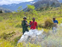 Satgas TNI Sapa Warga di Tengah Ladang: Wujud Kepedulian Lewat Anjangsana Humanis di Kampung Wako