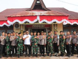 TNI – Polri Bersinergi, Dansatgas Pamtas RI-MLY Yonkav 3/AC Beri Suprise Dalam Rangka HUT Bhayangkara ke-79