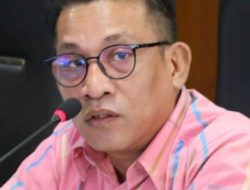 Edwin Pimpin Rapat Pansus Pembahasan Ranperda Pemadam Kebakaran