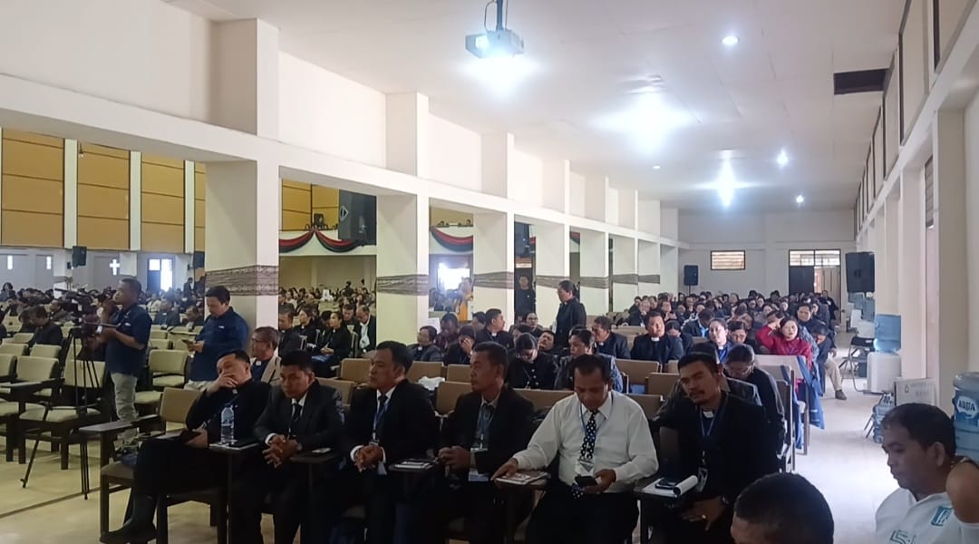 Rapat Akbar Pendeta HKBP Tekankan Kepedulian Gereja terhadap Persoalan Ketidakadilan 3 IMG 20251028 WA0287